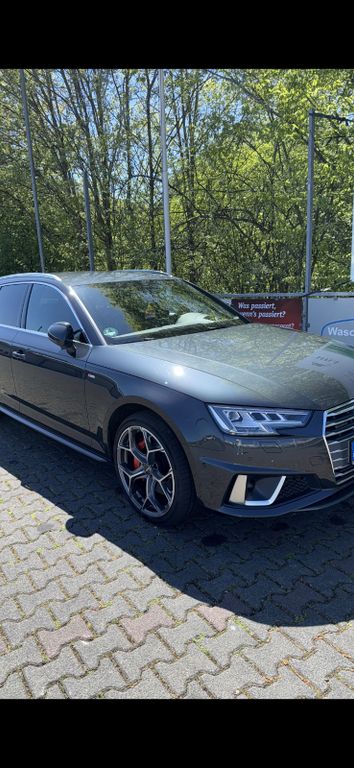 Image of Audi A4