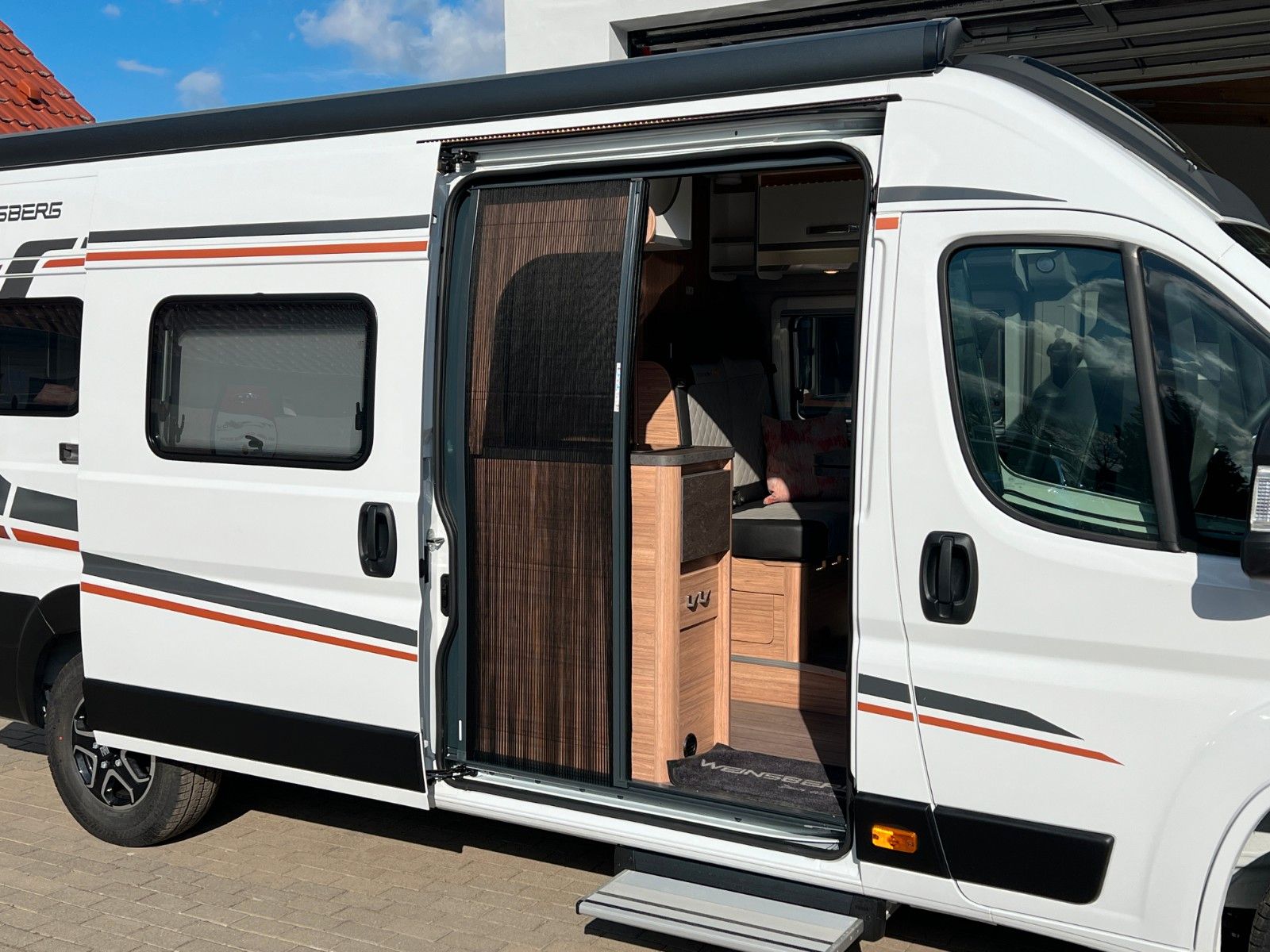 Fahrzeugabbildung Weinsberg CaraBus 630 ME Edition Fire