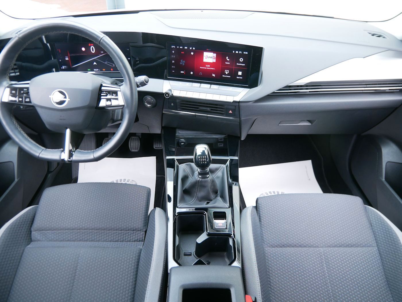 Fahrzeugabbildung Opel Astra -L 1.2 Enjoy Kamera SHZ+LHZ LED NAVI ALU