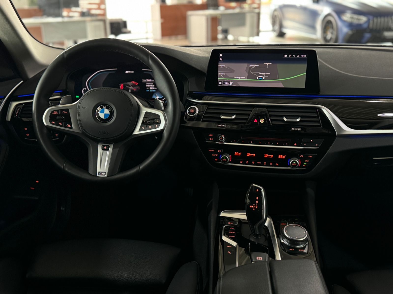 Fahrzeugabbildung BMW 530e iP Sport Line ACC Kamera SoftCose DAB HiFi