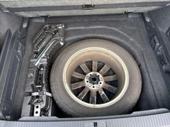 Fahrzeugabbildung Volkswagen Passat Var. 2.0TDI DSG Elegance AHK MATRIX ACC