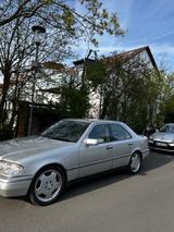 Mercedes-Benz C 220 ELEGANCE Elegance - gebrauchte Mercedes-Benz C 220 aus dem Jahr 1993