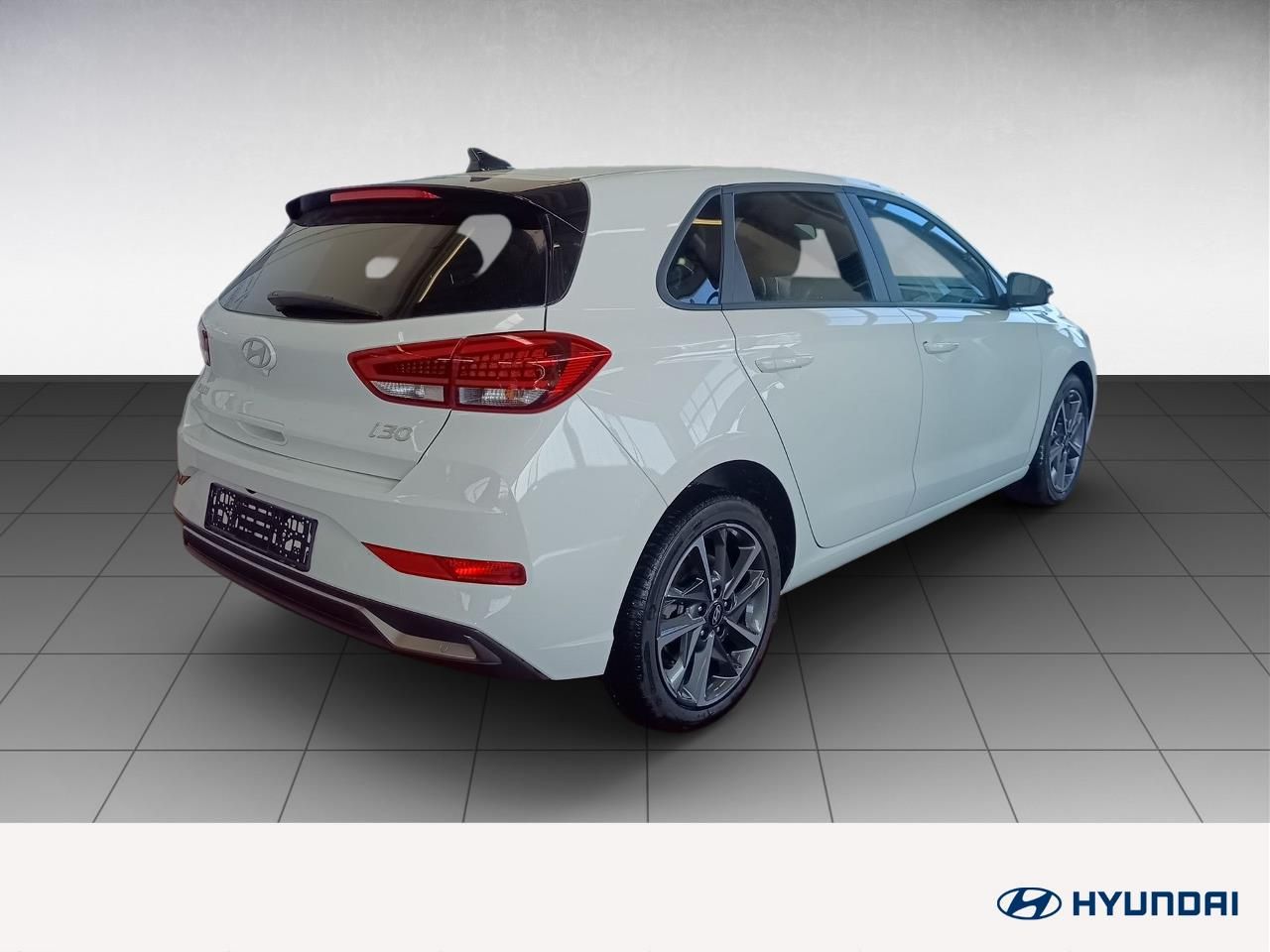 Fahrzeugabbildung Hyundai i30 1.5T DCT ADVANTAGE LED*SHZ*LHZ*NAV*USB*CARPL