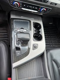 Audi Q7 - 11
