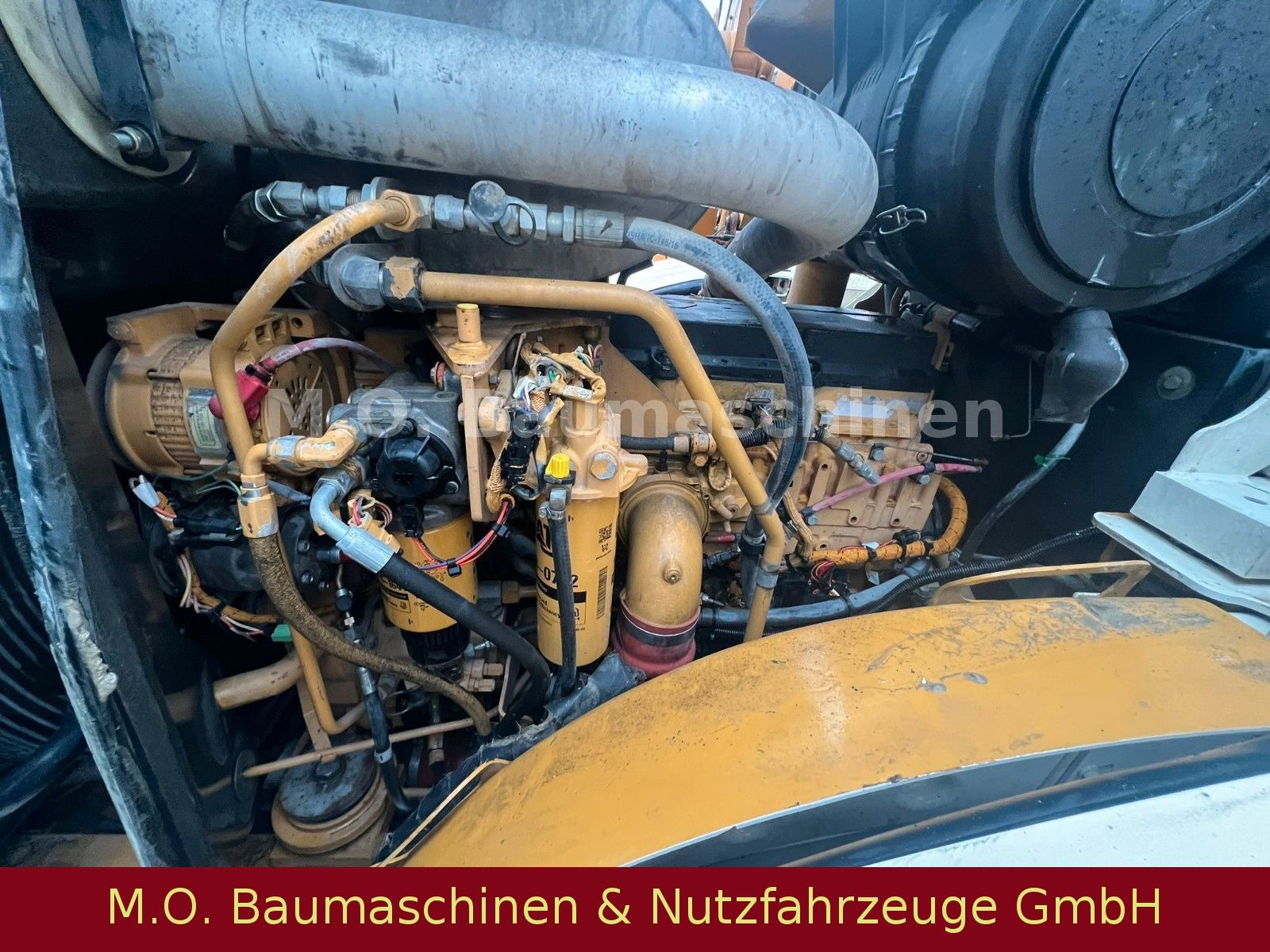 Fahrzeugabbildung CAT 966 H / AC / ZSA / Waage / Half Steering