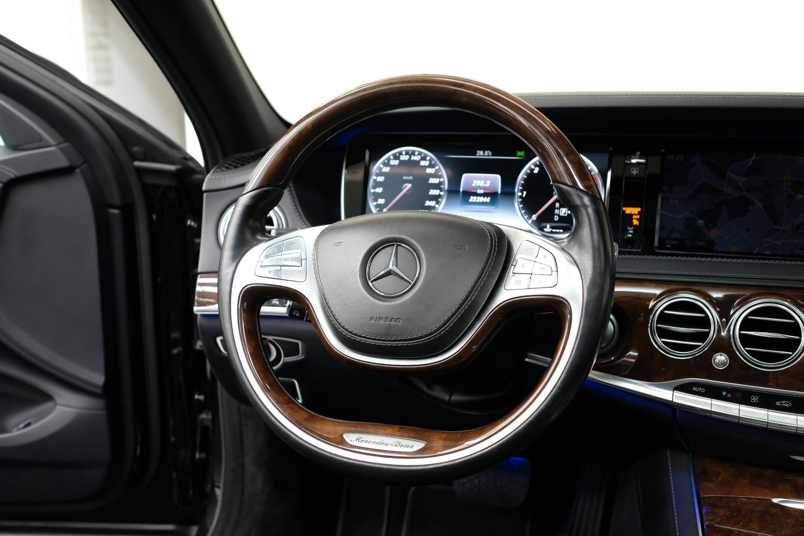 Fahrzeugabbildung Mercedes-Benz S 350d L | PANO | BURMESTER | LED | DESIGN