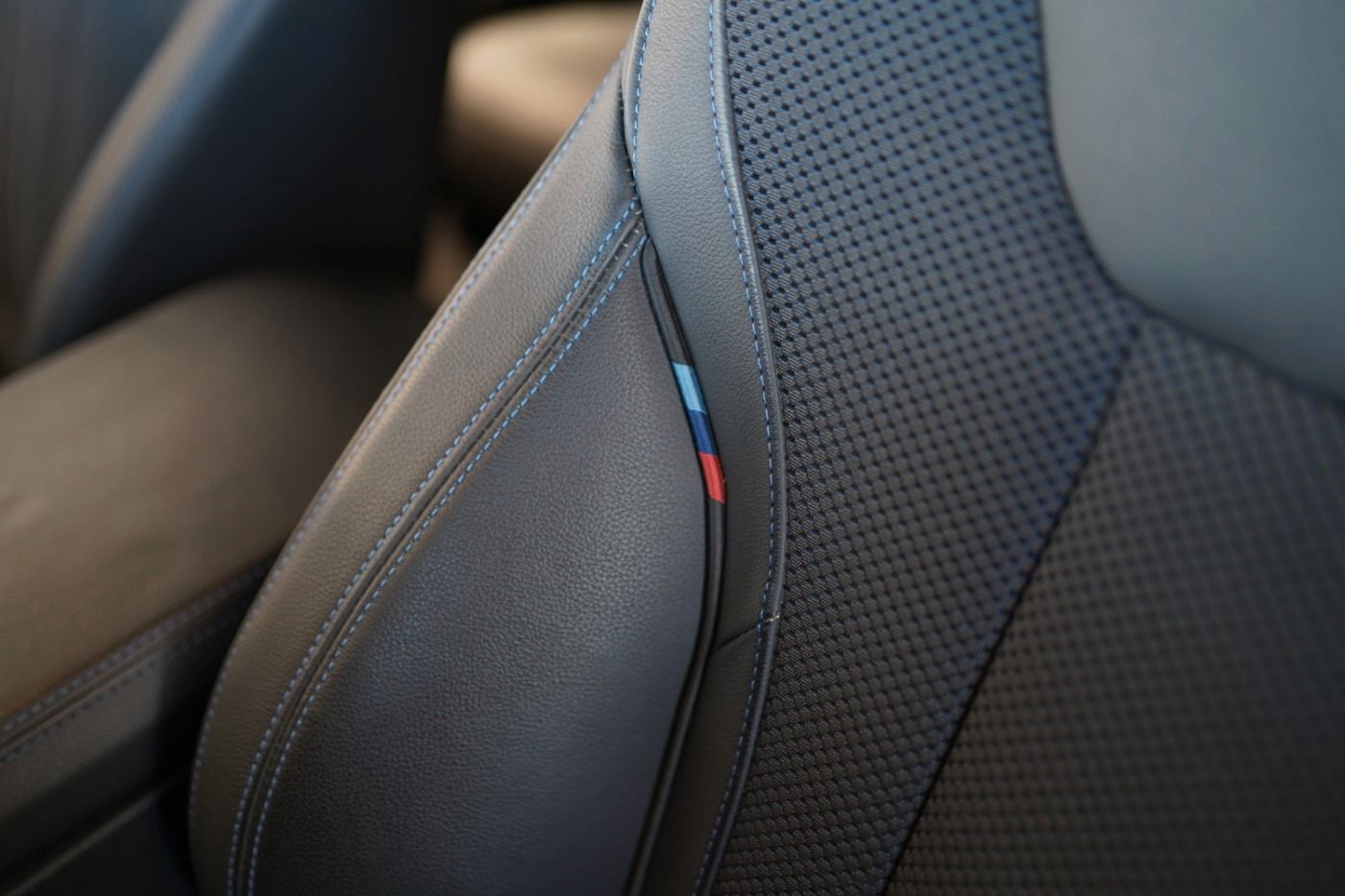 Fahrzeugabbildung BMW X3 20ix M Sport +AHK+ParkingAssis.+Live Cock.Plu