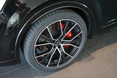 AUDI SQ7 TFSI | HuD | Pano | B&O | 7-Sitze | FACELIFT AUDI SQ7 TFSI | HuD | Pano | B&O | 7-Sitze | FACELIFT