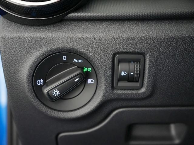 Fabia AMBITION TSI DSG+NAVI+SITZHEIZUNG+LED LICH