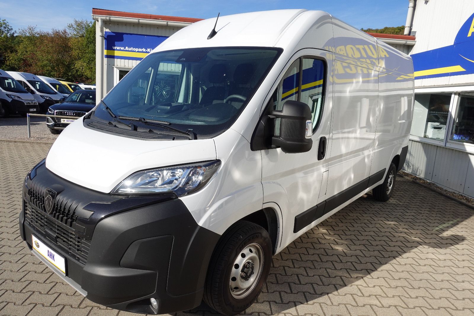 Peugeot Boxer Kasten Hochraum 335 L3H2 BlueHDi 180