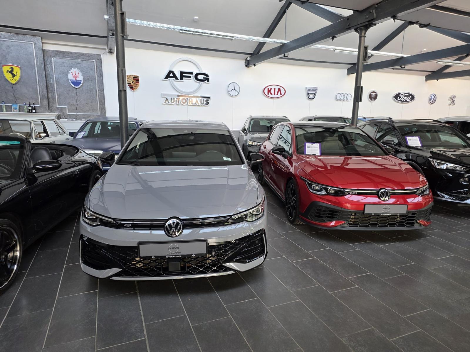 showroom-image-main