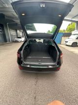 Skoda Superb Premium Edition - Skoda Superb: Premium Edition