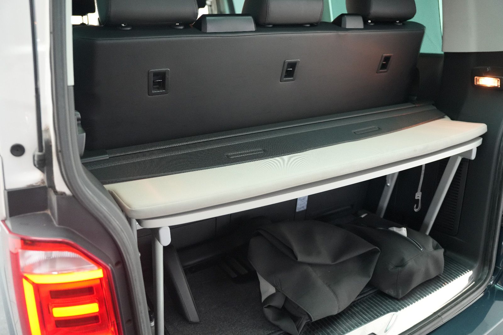 Fahrzeugabbildung Volkswagen T6 Multivan Generation S *7-Sitz*DynAudio*Kamera