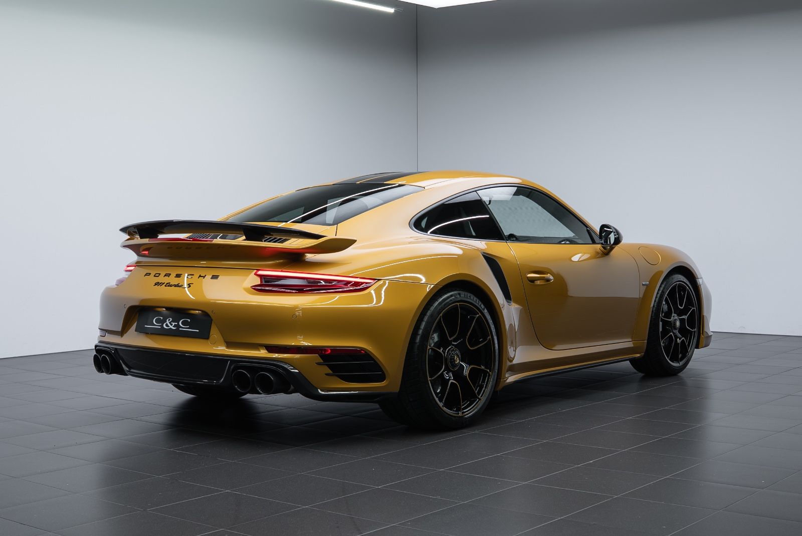 Fahrzeugabbildung Porsche 991.2 Turbo S Exclusive Series LIFT/CARBON/DTFZG