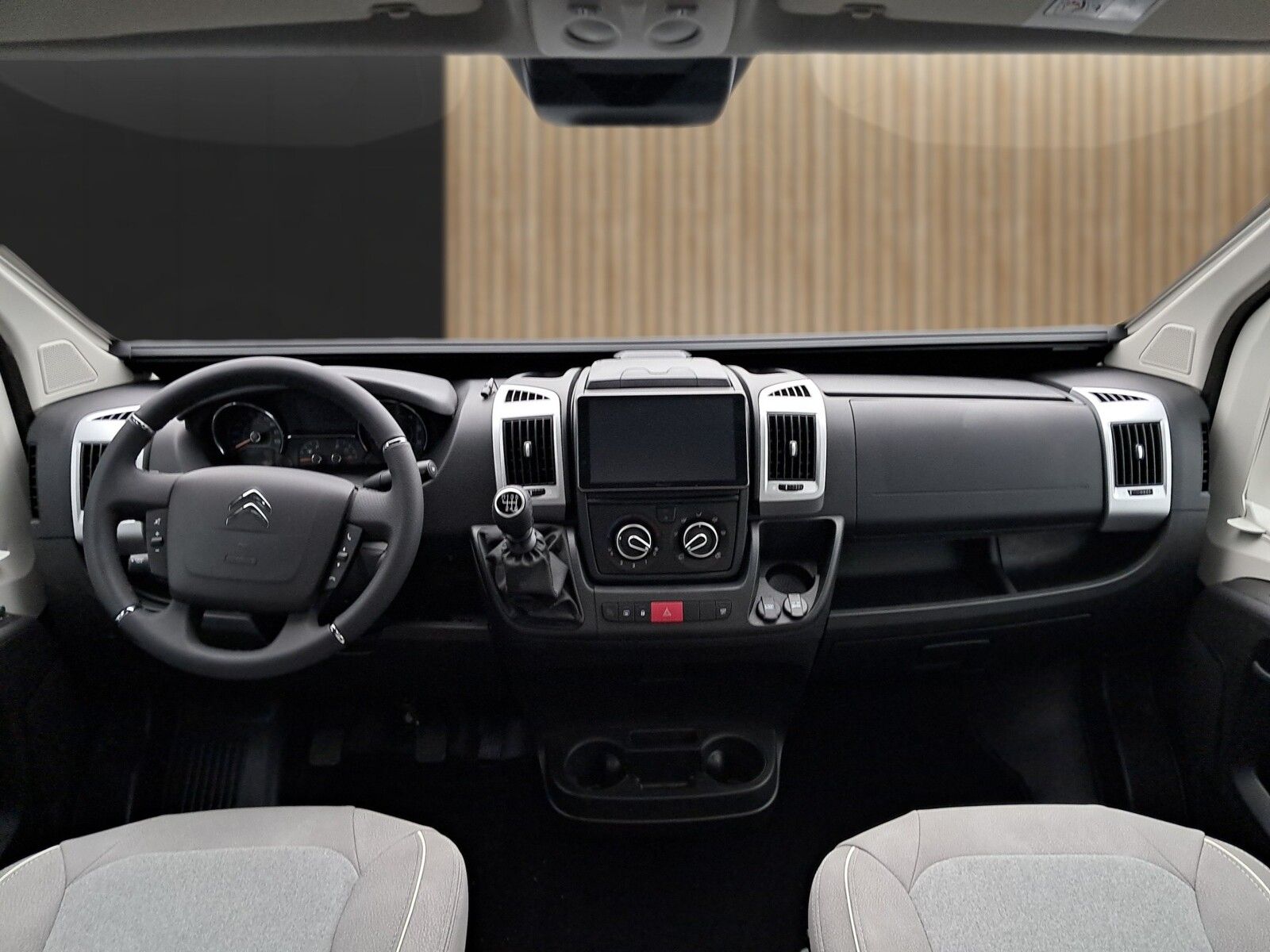 Fahrzeugabbildung Pössl Summit Shine 600 Citroen 140 PS Solar,AHK,Markis