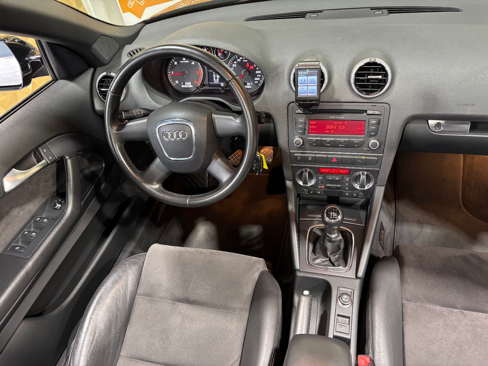 Fahrzeugabbildung Audi A3 Cabriolet Attraction/PDC/SHZ/KLIMA/ALCANTARA