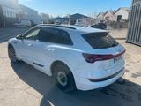 Audi e-tron 55 quattro advanced - Audi Unfallwagen