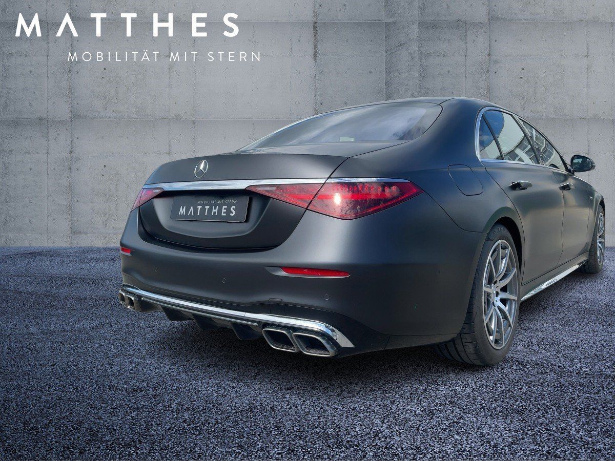 Fahrzeugabbildung Mercedes-Benz S 63 E-Perf. AMG/Fond-Ent./Pano/Burm./Distr./HuD