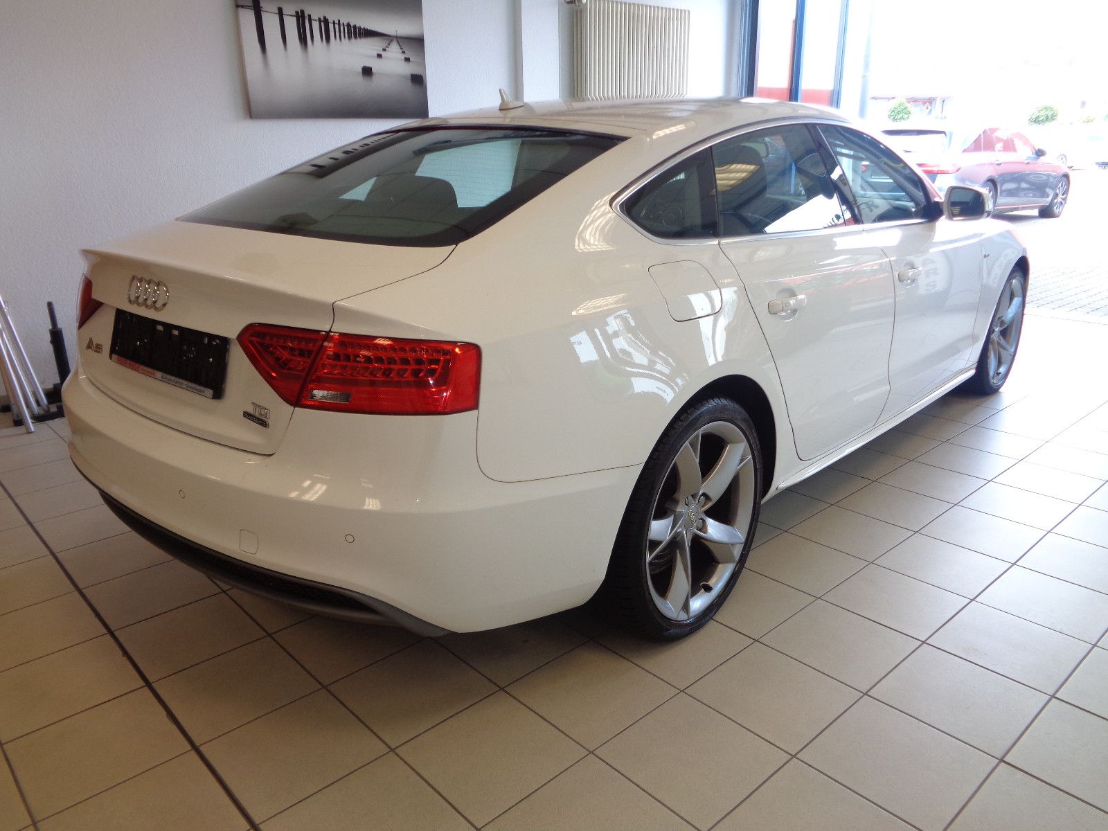 Fahrzeugabbildung Audi A5 Sportback 2.0 TDI  quattro / XENON