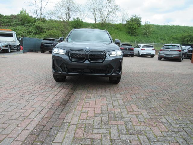 BMW iX3 Inspiring M-PAKKET*SHADOW*AHK*PANORAMA*LEDER