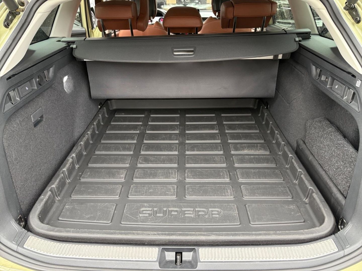Skoda Superb Combi 1.5 TSI++EINMALIGE FARBKOMBINATION! foto 12