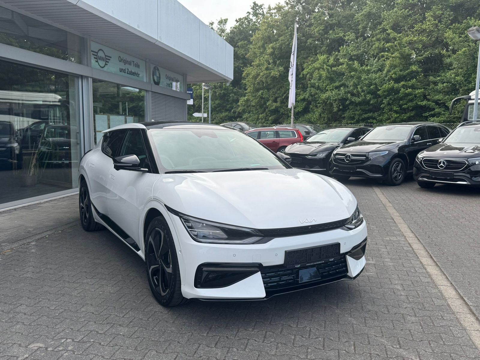 Fahrzeugabbildung Kia EV6 GT-Line 4WD PANO+NAVI+LED+SHZ+HEAD+ACC+360°+