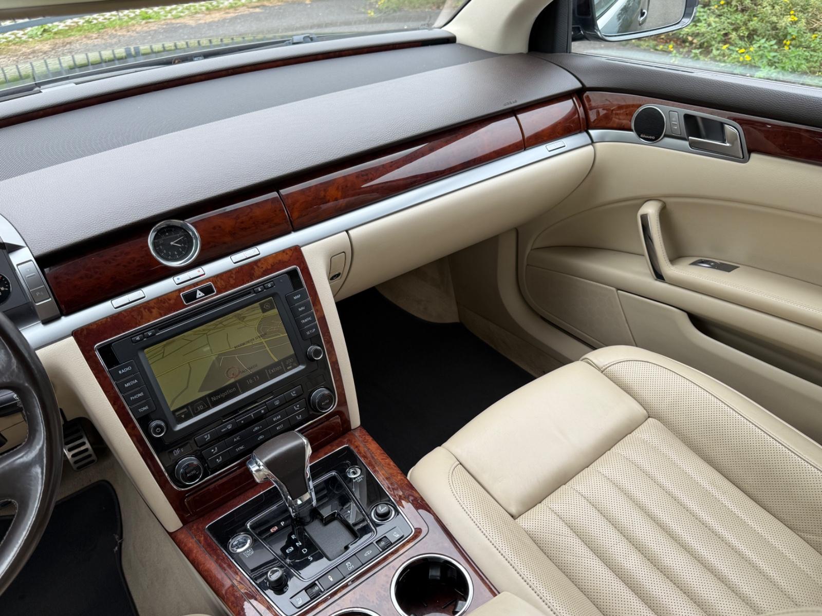 Volkswagen Phaeton V6 TDI 4Motion*EXCLUSIVE*FOND TV*NAVI