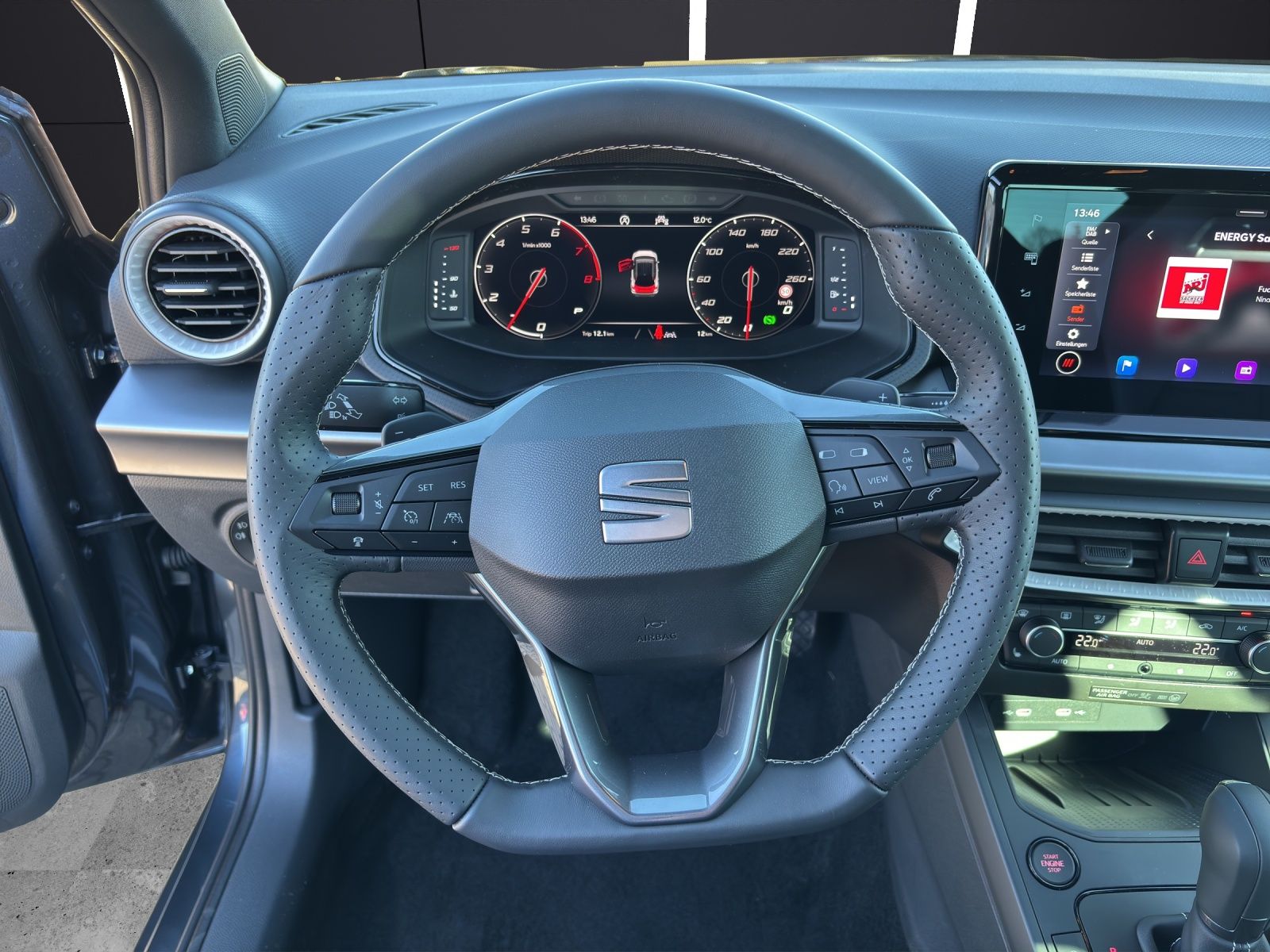 Fahrzeugabbildung SEAT Arona 1.0 TSI FR KESSY RFK 18" BICOLOUR