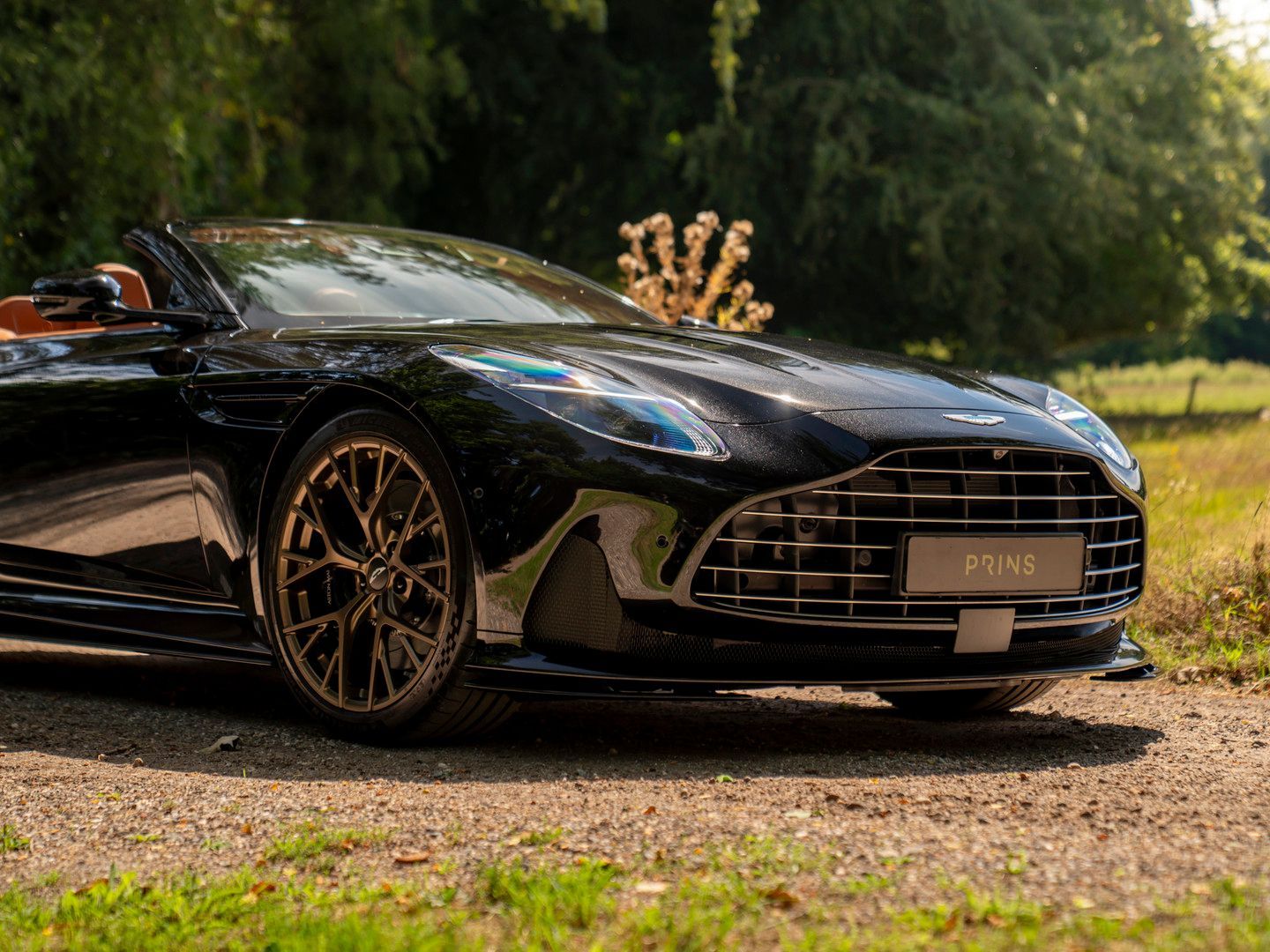 Aston Martin DB12 Volante 4.0 V8 | export price imagem 3