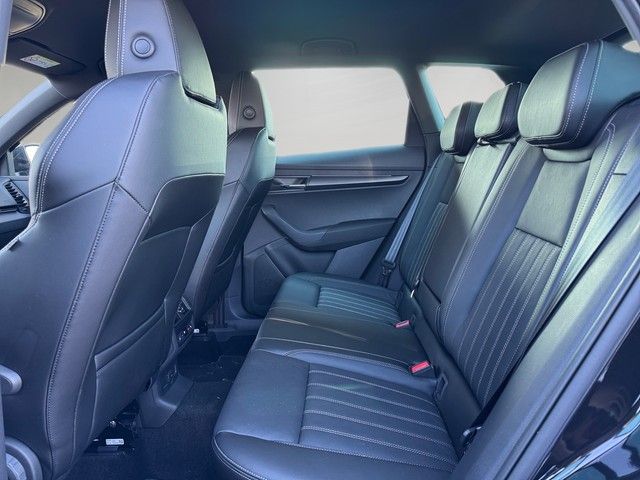 Fahrzeugabbildung SKODA Karoq 2.0 TSI DSG Sportline 4x4+Standhz+ACC+SHZ+