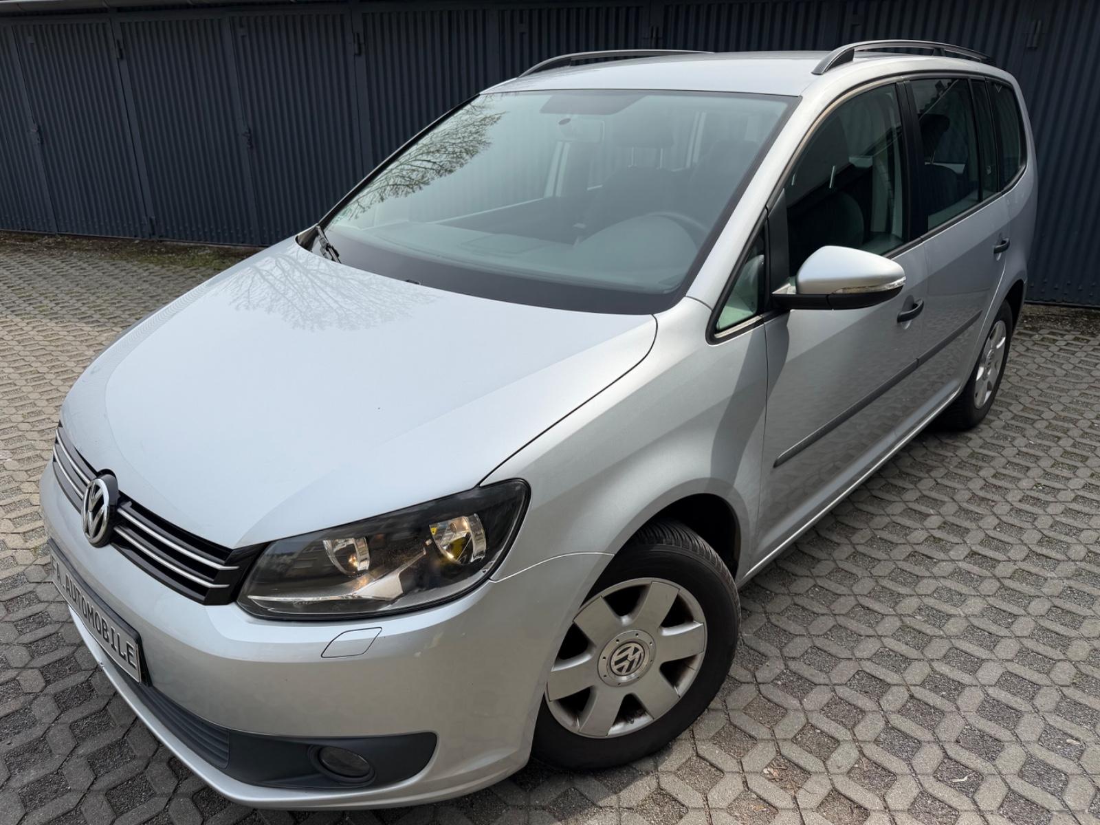 Volkswagen Touran Trendline BMT*NAVI*PDC*TÜV