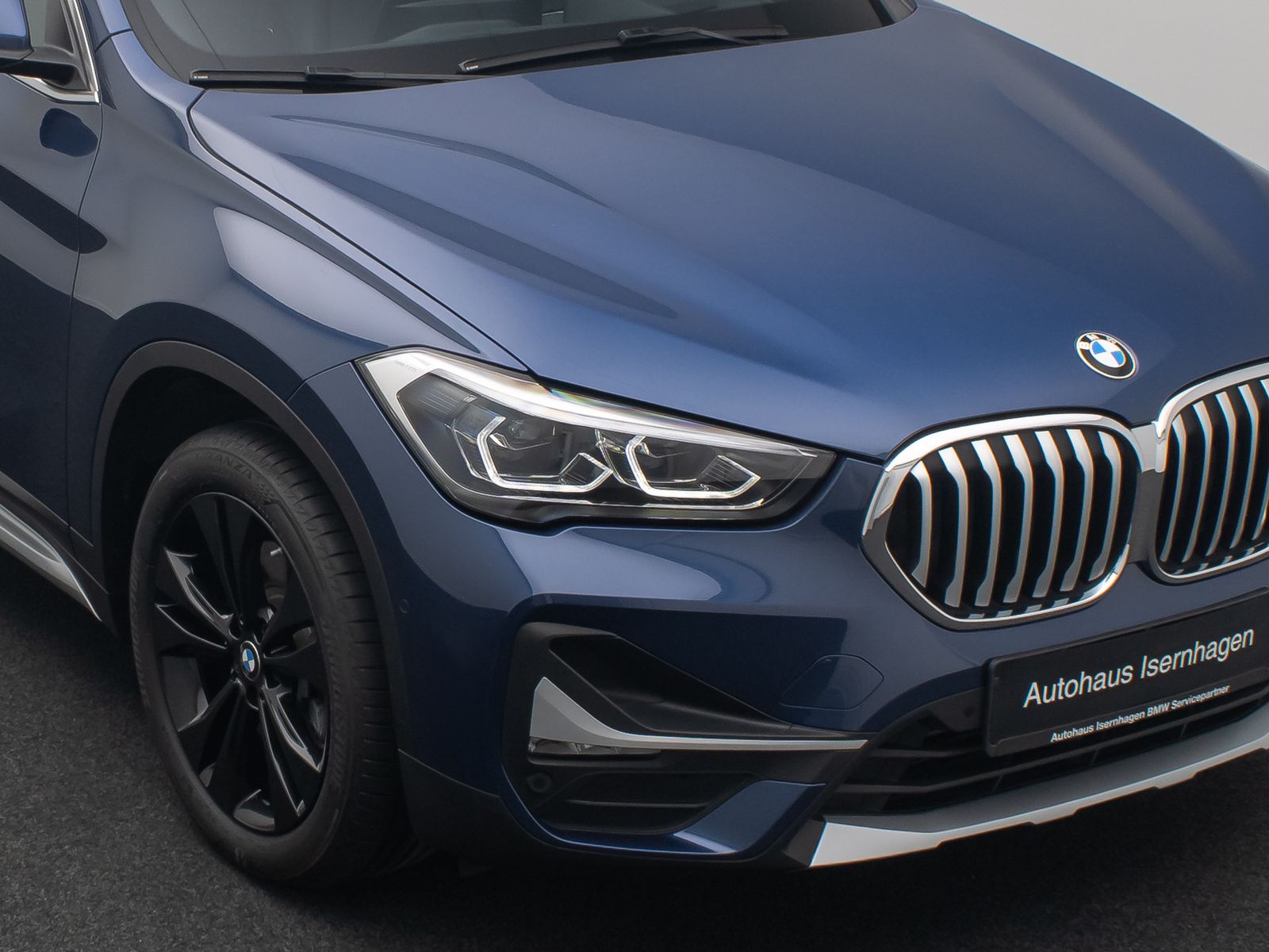 Fahrzeugabbildung BMW X1 xD25e xLine Panorama H/K Kamera DAB HUD Voll