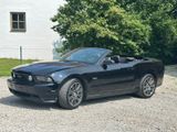 Ford Mustang GT - Ford Mustang: Cabrio