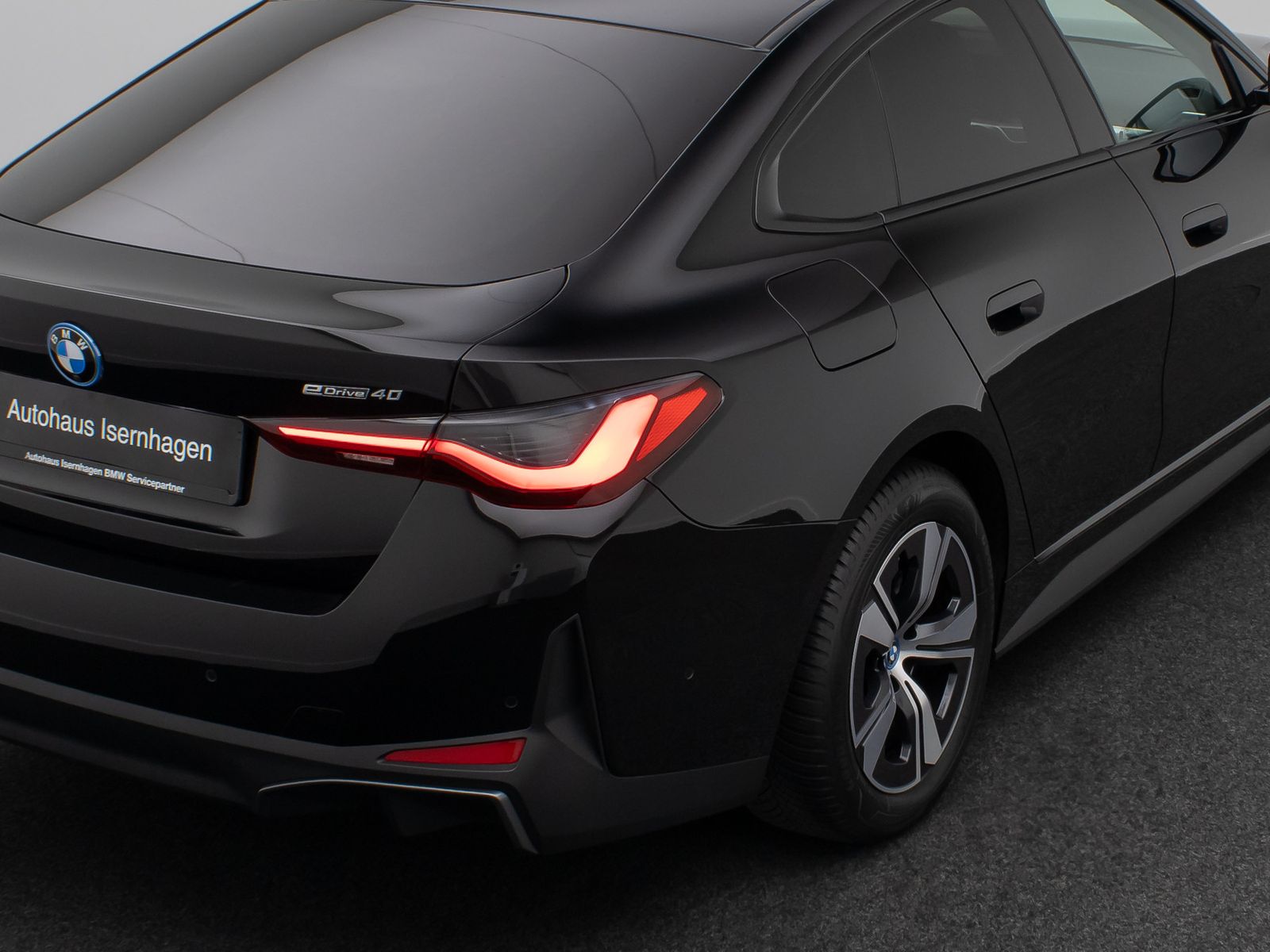 Fahrzeugabbildung BMW i4 eD40 Gran Coupe DAB Kamera Widscreen Sportstz