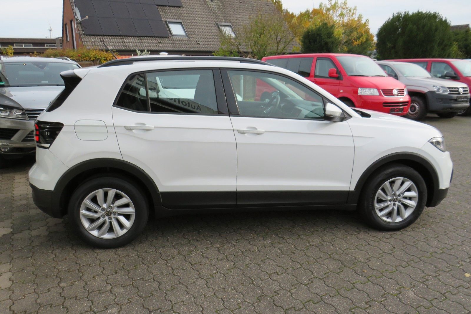 Fahrzeugabbildung Volkswagen T-Cross Life DSG PDC TELVOR SITZH. 1H.