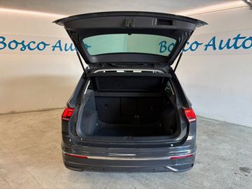 Volkswagen Tiguan - 11