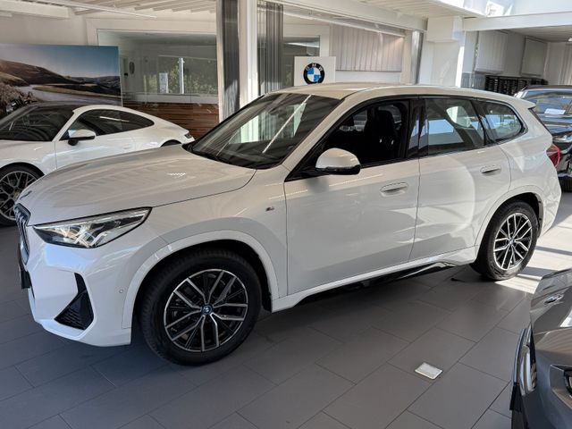 BMW iX1 30 xDrive M Sport