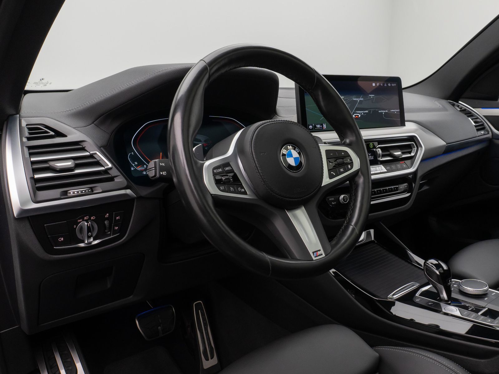 Fahrzeugabbildung BMW X3 xD20i M Sport Kamera Panorama DAB HiFi 20Zoll