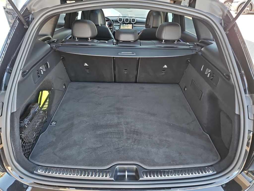 Fahrzeugabbildung Mercedes-Benz GLC 300 4M AMG Night AHK SDHZ Pano Memory LED