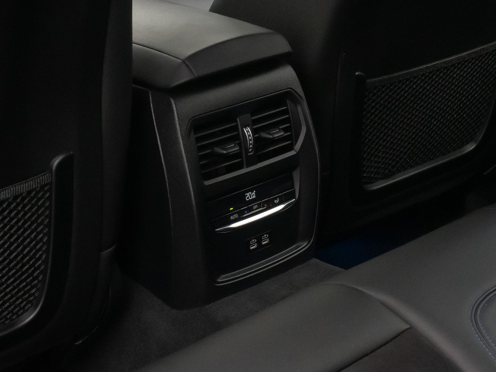 Fahrzeugabbildung BMW M340d xD HUD DAB HiFi AHK Alarm Komfort 19Zoll