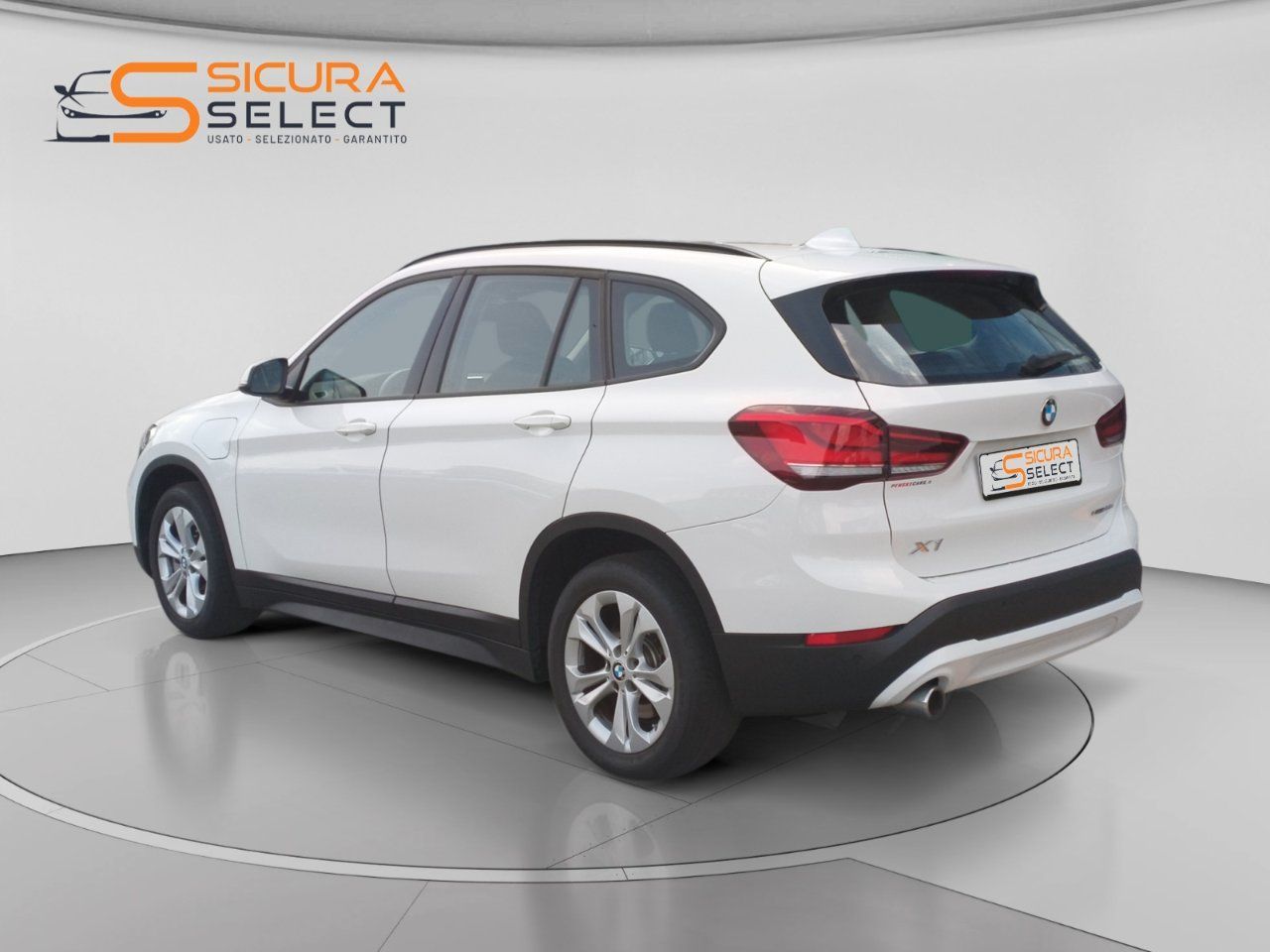 BMW X1 xdrive25e Business Advantage auto imagem 3