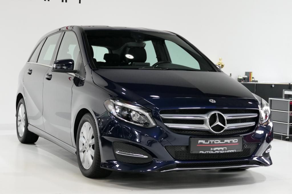 Mercedes-Benz B 180