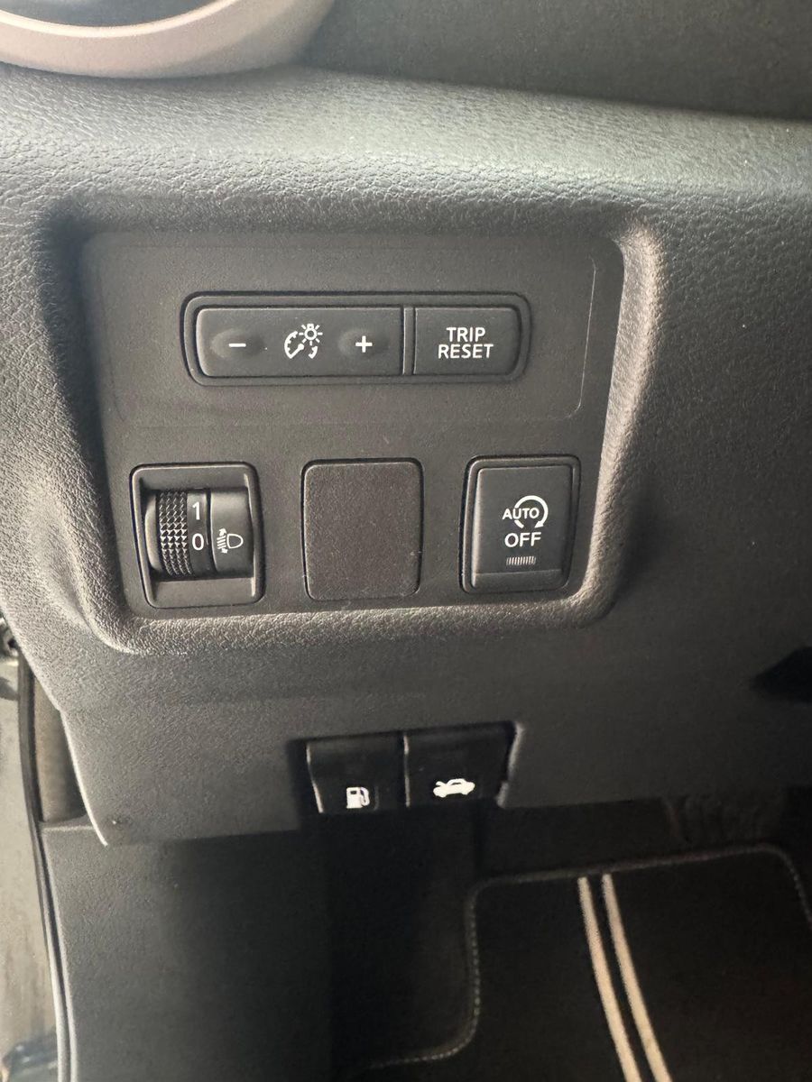 Fahrzeugabbildung Nissan Micra N-Sport 1.HAND/SCHECKHEFT/NAVI/KLIMA