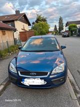 Ford Focus 1,6 Benzin  Rentnerfahrzeug! - Ford Focus aus 2006: 1.6