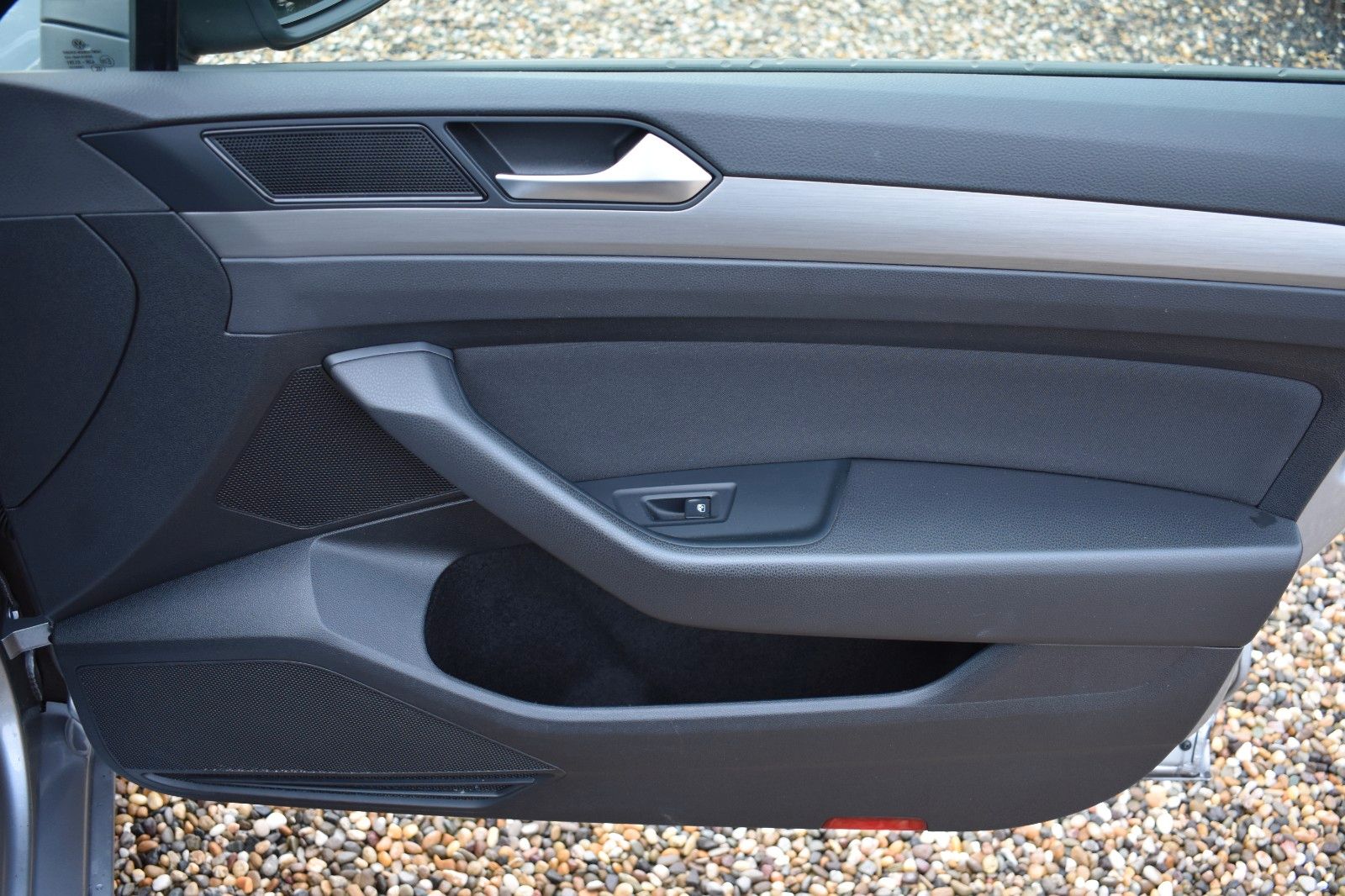 Fahrzeugabbildung Volkswagen Passat Variant Conceptline DSG AHK LED