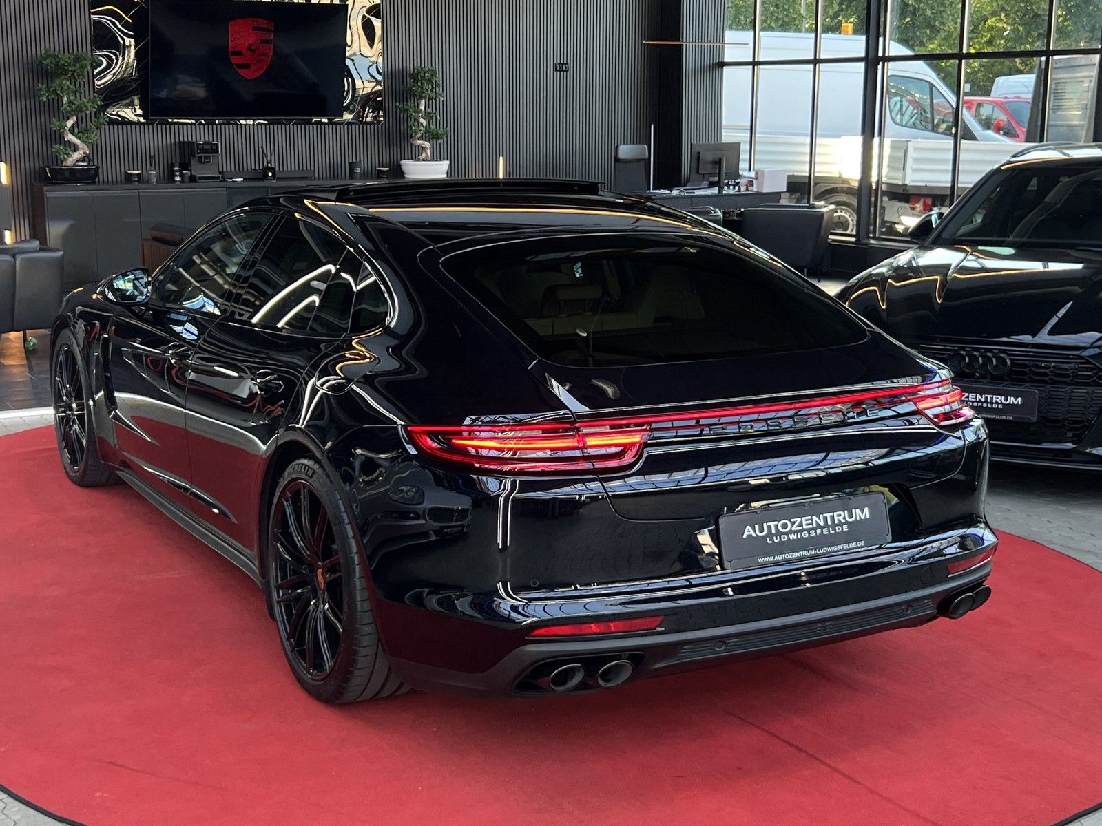Porsche Panamera 4 E-Hybrid CHRONO HEAD UP BOSE AC foto 4