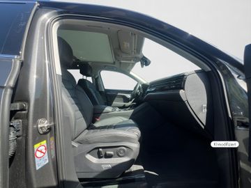 Volkswagen Touareg - 4