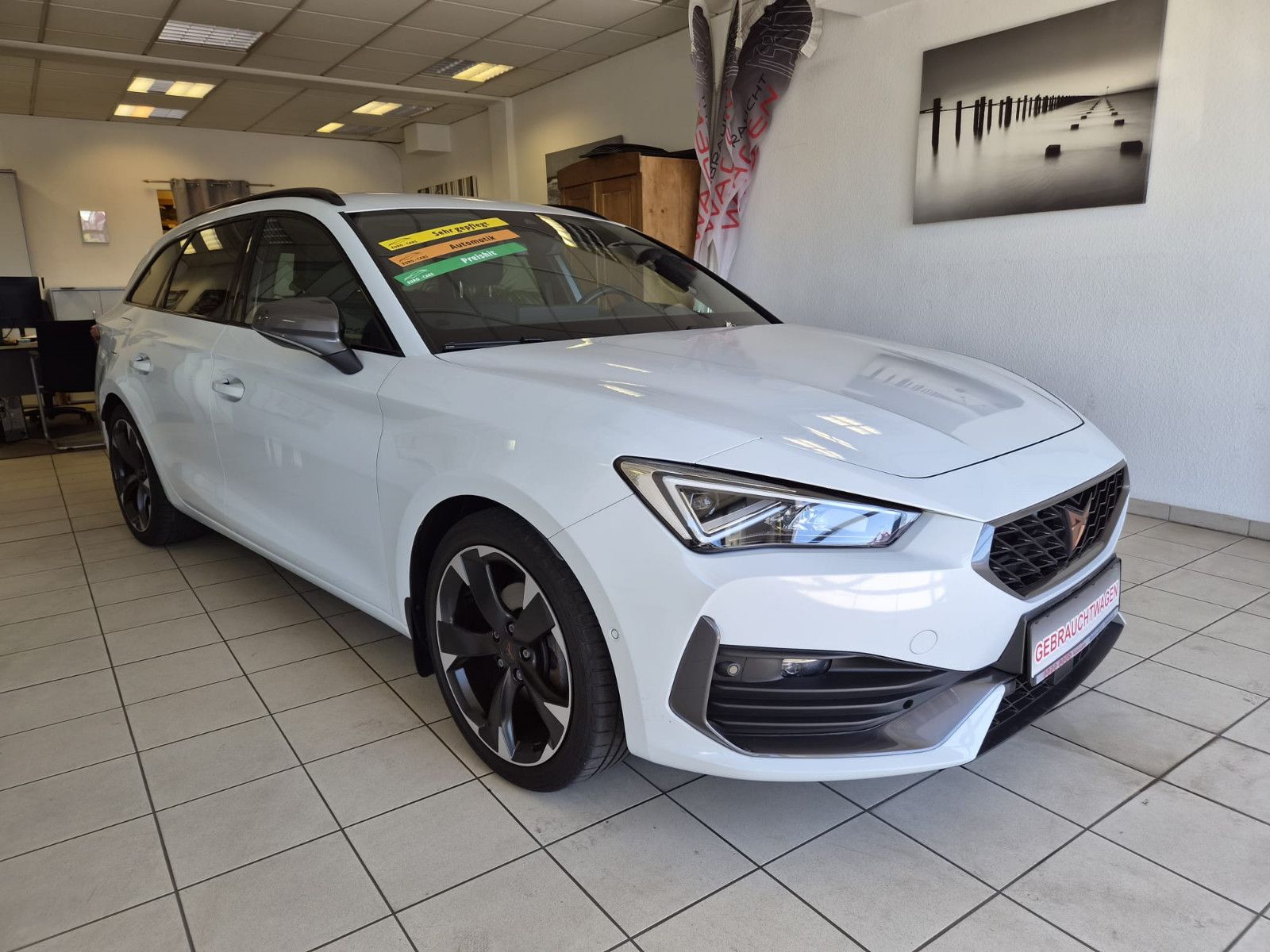 Fahrzeugabbildung CUPRA Leon Sportstourer / NAVI / KAMERA / T-LEDER