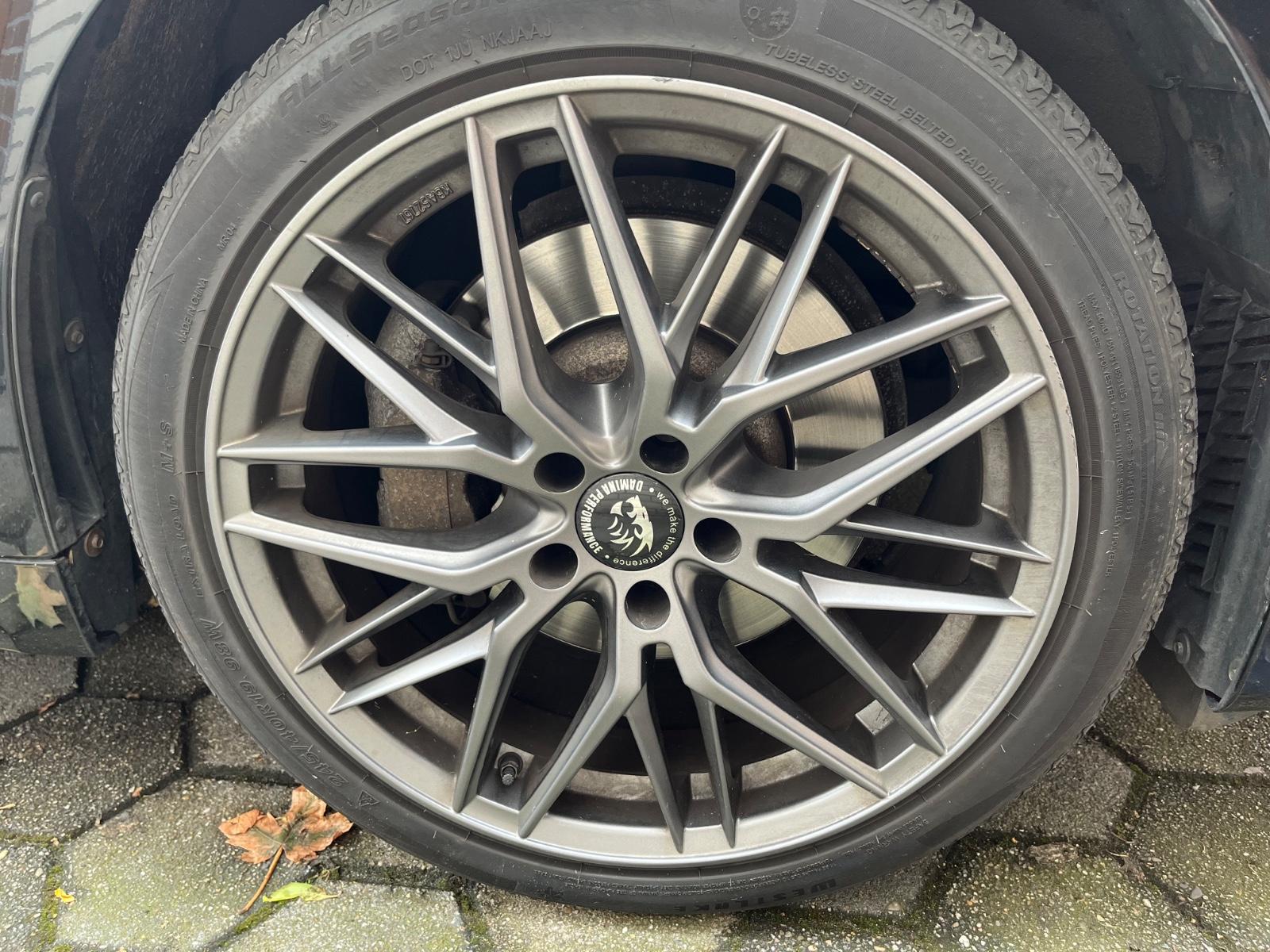 BMW 530d xDrive Touring A -