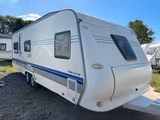 Hobby 650 UMFE prestige FESTBETT CITYWASSER 1900 KG - Hobby Prestige 650